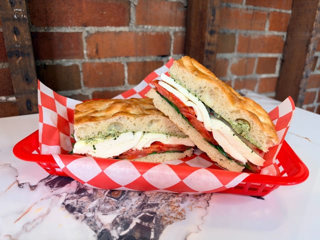 Caprese Classico - Grande.